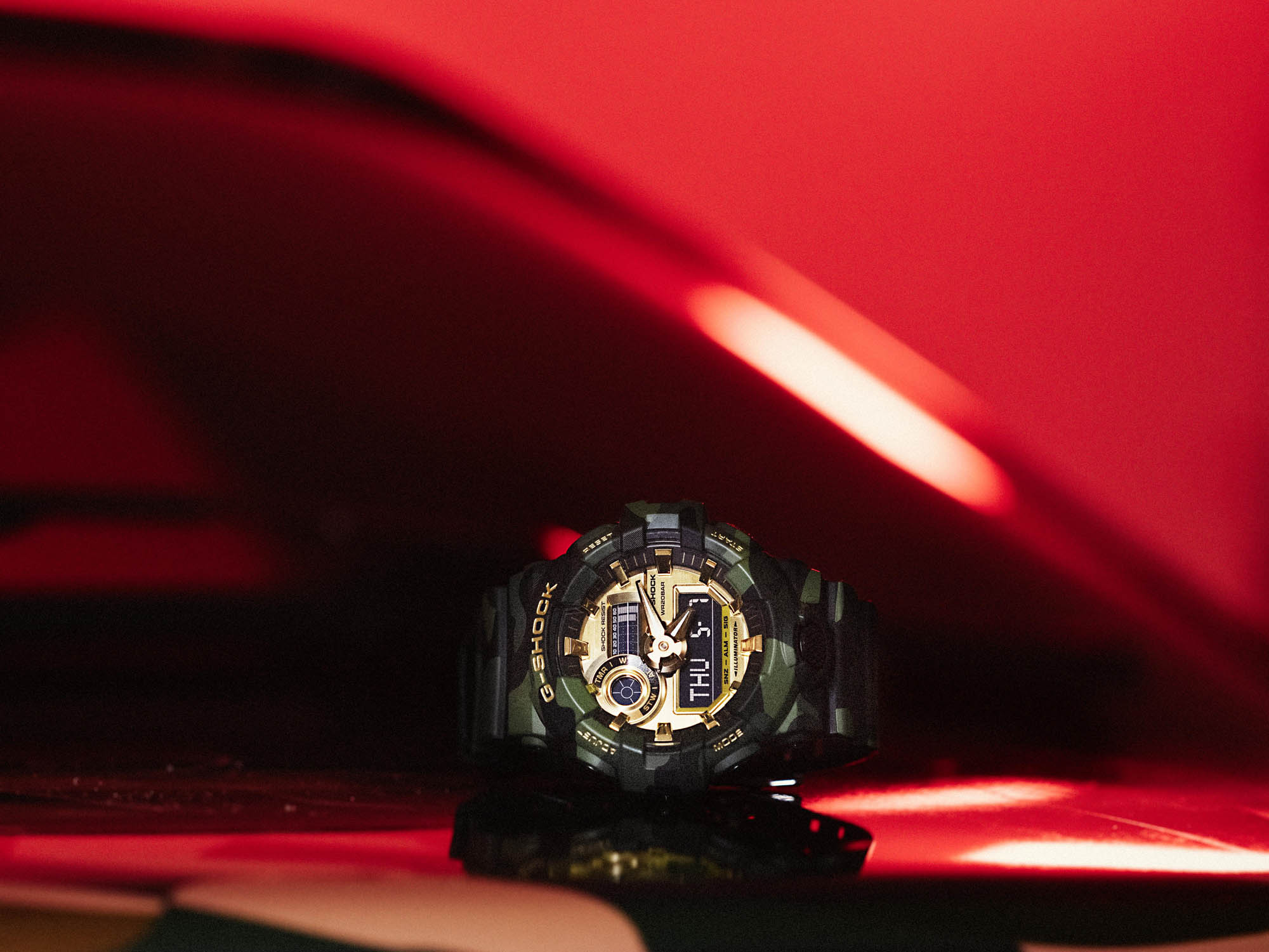 ga-700-3aer_g-shock_2026_bold_camou (9)